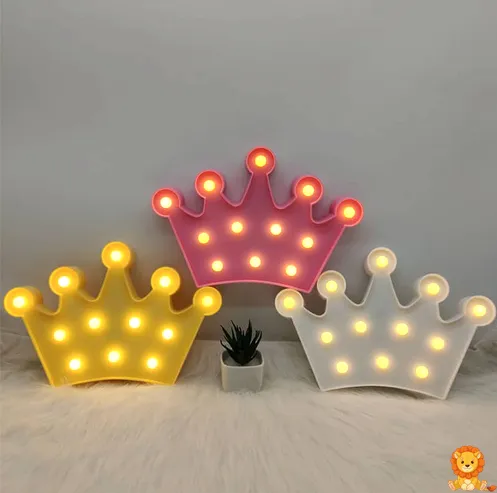 Arany színű, korona alakú 3D LED lámpa, meleg fehér fénnyel, tökéletes éjszakai fény gyerekeknek és felnőtteknek. - View 3
