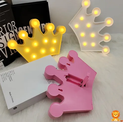 Arany színű, korona alakú 3D LED lámpa, meleg fehér fénnyel, tökéletes éjszakai fény gyerekeknek és felnőtteknek. - View 4