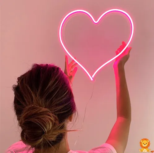 Đèn treo tường hình trái tim
