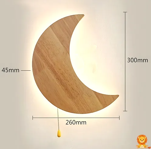 Lesena nočna lučka v obliki lune, izdelana iz kakovostnega lesa, s toplo in nežno svetlobo, idealna za otroško sobo ali spalnico. - View 6