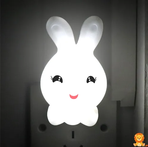 Lampka nocna LED królik do kontaktu